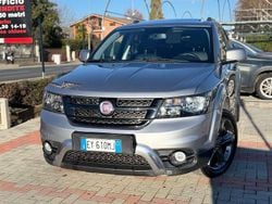 Grigio Usata 2015 Fiat Freemont Cross SUV | 9990 € (Buon prezzo)