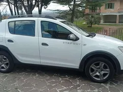 Bianco Usata 2017 Dacia Sandero Stepway Due volumi | 9000 € (Cara)