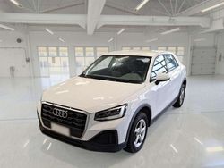 Bianco Usata 2022 Audi Q2 Business SUV | 22.750 € (Buon prezzo)