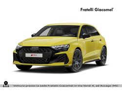 Giallo pitone metallizzato Nuova 2025 Audi RS3 Sportback Ambiente Due volumi | 72.900 € (Buon prezzo)