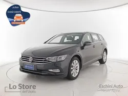 Manganese grey metallizzato Usata 2023 VW Passat Business Station wagon | 34.950 € (Buon prezzo)