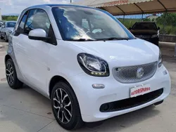 Bianco Usata 2015 Smart ForTwo Coupé Passion Due volumi | 7999 € (Buon prezzo)