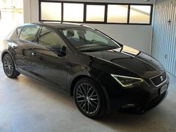 Nero Usata 2016 Seat Leon CONNECT Tre volumi | 8900 € (Molto cara)