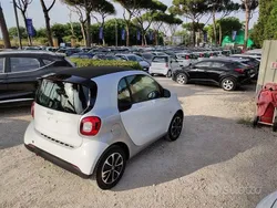 Bianco gelato Usata 2019 Smart ForTwo Coupé Due volumi | 12.900 € (Ottimo prezzo)