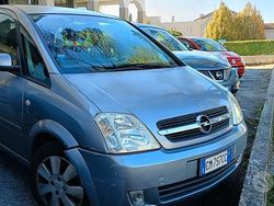 Grigio Usata 2004 Opel Meriva Monovolume | 2300 € (Molto cara)