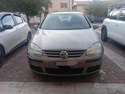 Usata 2008 VW Golf VI Tre volumi | 2000 €