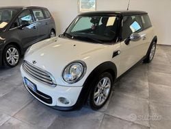 Beige Usata 2010 Mini Cooper Coupé Coupé | 5490 € (Buon prezzo)