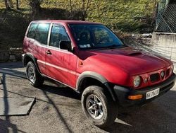 Rosso Usata 1998 Nissan Terrano SUV | 5500 € (Buon prezzo)