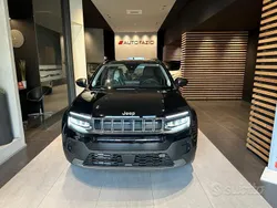 Nero Nuova 2025 Jeep Avenger Longitude SUV | 21.800 € (Buon prezzo)