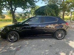 Nero Usata 2011 Alfa Romeo Giulietta Due volumi | 6000 € (Buon prezzo)