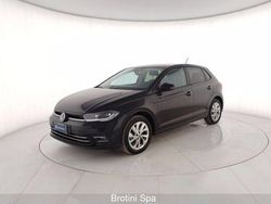 Nero metallizzato Usata 2024 VW Polo Style Tre volumi | 18.300 € (Buon prezzo)