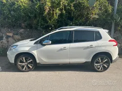 Usata 2015 Peugeot 2008 SUV | 8500 € (Buon prezzo)