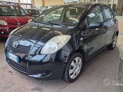 Nero Usata 2008 Toyota Yaris Sol Tre volumi | 4200 € (Buon prezzo)