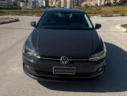 Grigio Usata 2021 VW Polo Comfortline Tre volumi | 11.700 € (Buon prezzo)