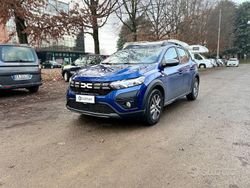 Blu/azzurro Usata 2023 Dacia Sandero Comfort Tre volumi | 13.490 € (Buon prezzo)