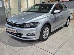 Argento Usata 2020 VW Polo Comfortline Tre volumi | 12.900 € (Ottimo prezzo)