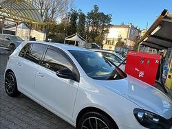 Bianco Usata 2012 VW Golf VI Due volumi | 6900 € (Molto cara)