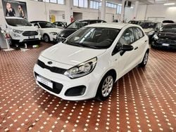 Bianco Usata 2012 Kia Rio EX Tre volumi | 3600 € (Buon prezzo)