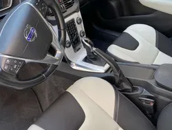 Bianco Usata 2016 Volvo V40 CC Momentum Station wagon | 14.000 € (Buon prezzo)