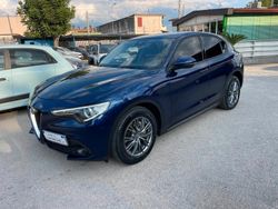Blu Usata 2017 Alfa Romeo Stelvio Executive SUV | 19.500 € (Molto cara)