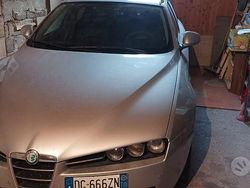 Grigio Usata 2007 Alfa Romeo 159 Tre volumi | 3000 € (Buon prezzo)