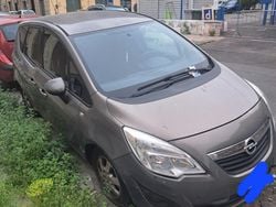 Usata 2013 Opel Meriva Monovolume | 1400 €