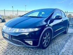 Nero Usata 2007 Honda Civic Tre volumi | 2200 € (Buon prezzo)
