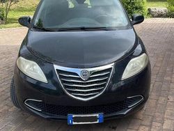 Nero Usata 2011 Lancia Ypsilon Due volumi | 5399 €
