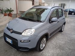 Grigio Usata 2023 Fiat Panda Due volumi | 11.900 € (Buon prezzo)