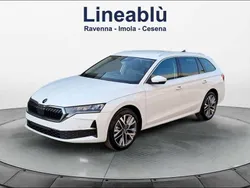 Bianco Nuova 2025 Skoda Octavia Style Station wagon | 34.700 € (Buon prezzo)