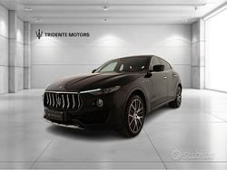Nero Usata 2017 Maserati Levante SUV | 36.600 € (Buon prezzo)