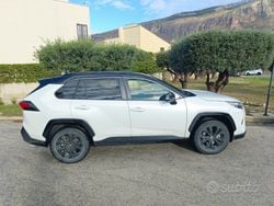 Bianco Usata 2023 Toyota RAV4 Hybrid Style SUV | 33.900 € (Cara)