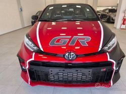 Rosso Usata 2024 Toyota Yaris Due volumi | 35.990 € (Ottimo prezzo)