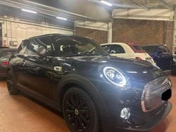 Nero Usata 2021 Mini Cooper SE Hype Due volumi | 16.900 € (Ottimo prezzo)