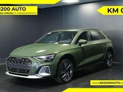 Verde Nuova 2025 Audi A3 Tre volumi | 39.900 € (Buon prezzo)