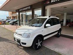 Bianco Usata 2011 Fiat Panda 4x4 Due volumi | 6800 € (Buon prezzo)