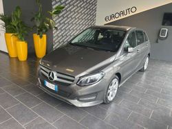 Grigio Usata 2017 Mercedes B180 Business Monovolume | 12.700 € (Buon prezzo)