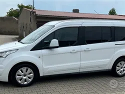 Usata 2017 Ford Tourneo Monovolume | 13.900 € (Ottimo prezzo)
