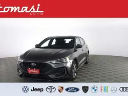 Magnetic grey Usata 2023 Ford Focus ST Tre volumi | 18.890 € (Buon prezzo)