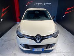 Beige Usata 2016 Renault Clio IV Tre volumi | 6500 € (Buon prezzo)