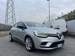 Argento Usata 2019 Renault Clio IV Intens Tre volumi | 6999 € (Buon prezzo)