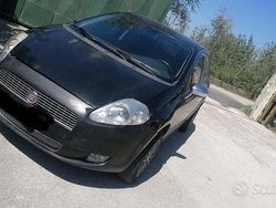 Nero Usata 2009 Fiat Punto Due volumi | 2000 € (Buon prezzo)