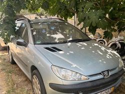 Grigio Usata 2004 Peugeot 206 Station wagon | 2900 € (Buon prezzo)