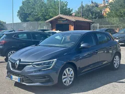 Grigio Usata 2022 Renault Mégane IV Business Tre volumi | 13.400 € (Ottimo prezzo)
