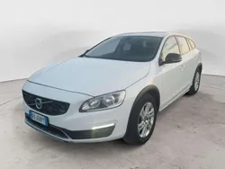 Bianco Usata 2017 Volvo V60 CC Business Edition Station wagon | 13.500 € (Buon prezzo)