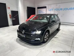Nero Usata 2020 VW Polo Comfortline Tre volumi | 16.400 € (Buon prezzo)