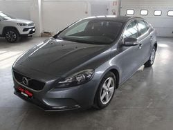 Grigio scuro Usata 2017 Volvo V40 Kinetic Station wagon | 8500 € (Buon prezzo)
