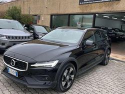 Nero Usata 2021 Volvo V60 CC Business Edition Station wagon | 25.900 € (Super prezzo)