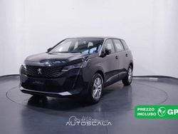 Nero Usata 2023 Peugeot 5008 Active SUV | 23.990 € (Buon prezzo)