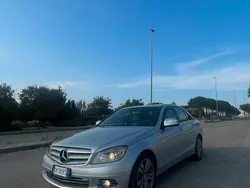 Usata 2007 Mercedes C220 Elegance Tre volumi | 5500 € (Buon prezzo)